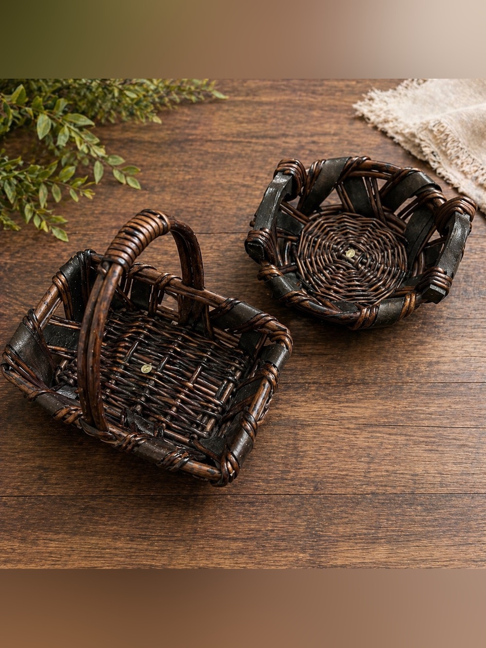 Rustic Woven Basket Set Rectangle w Handle & Round Bowl Dark Brown